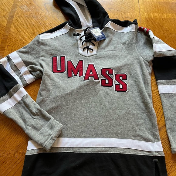 Umass Hockey Sweatshirt - Picture 2 of 8